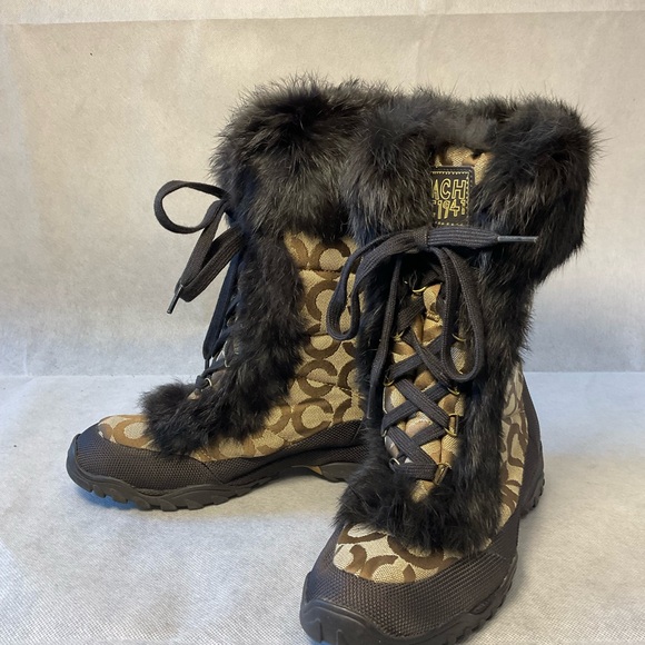 Coach Signature Jennie Winter Boots- Size 7.5 - Picture 2 of 16